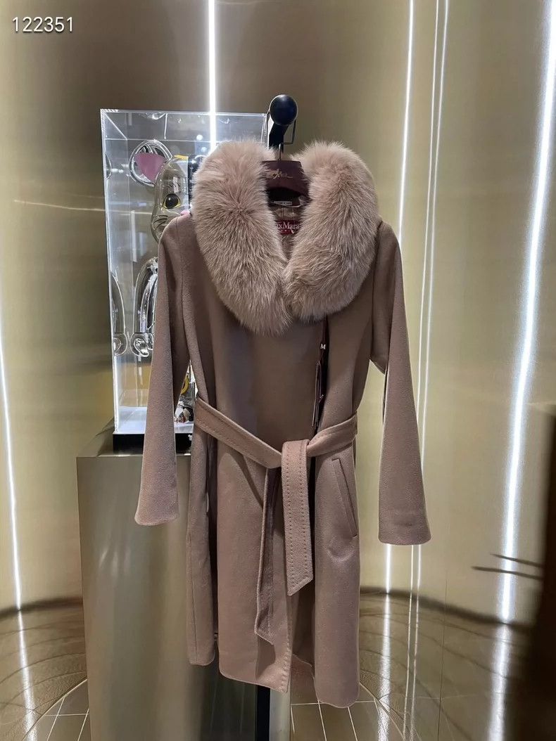 Max Mara Sheepwool midi hooded coat