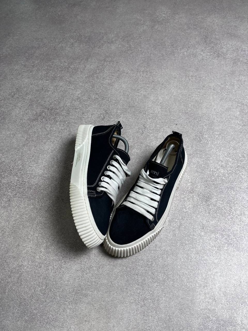 AMI AMI Canvas Top Low Sneakers US 10/EUR 43 Size US 10 / EU 43 - 7 Thumbnail