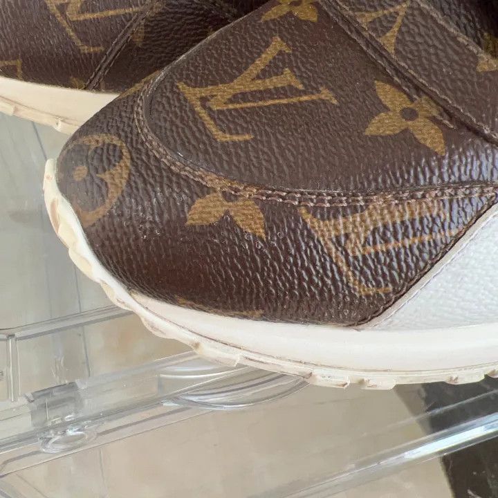 Louis Vuitton Louis Vuitton Run Away Monogram Low Sneakers -2508 Size US 9 / EU 42 - 8 Thumbnail