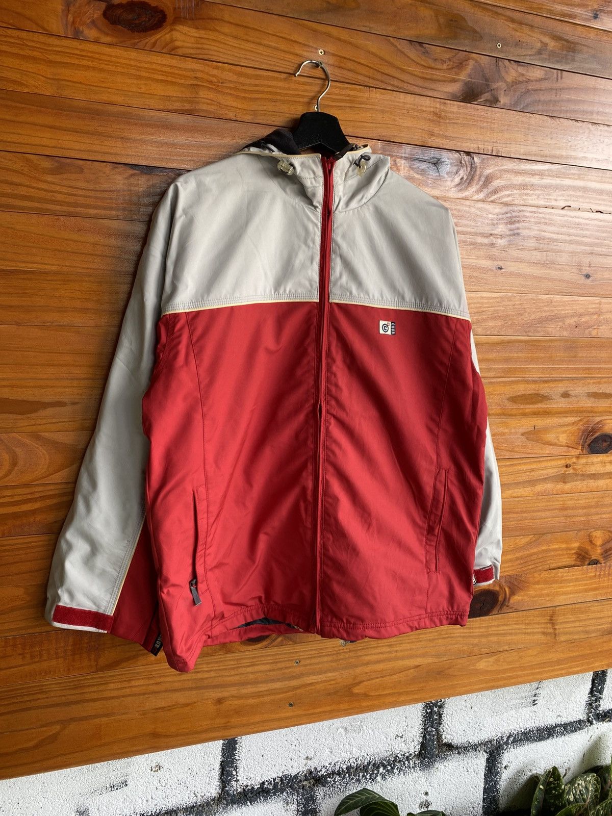 Japanese Brand Vintage CHUR Snowboarding Generation Hooded Jacket Red Grey Size M / US 6-8 / IT 42-44 - 5 Thumbnail