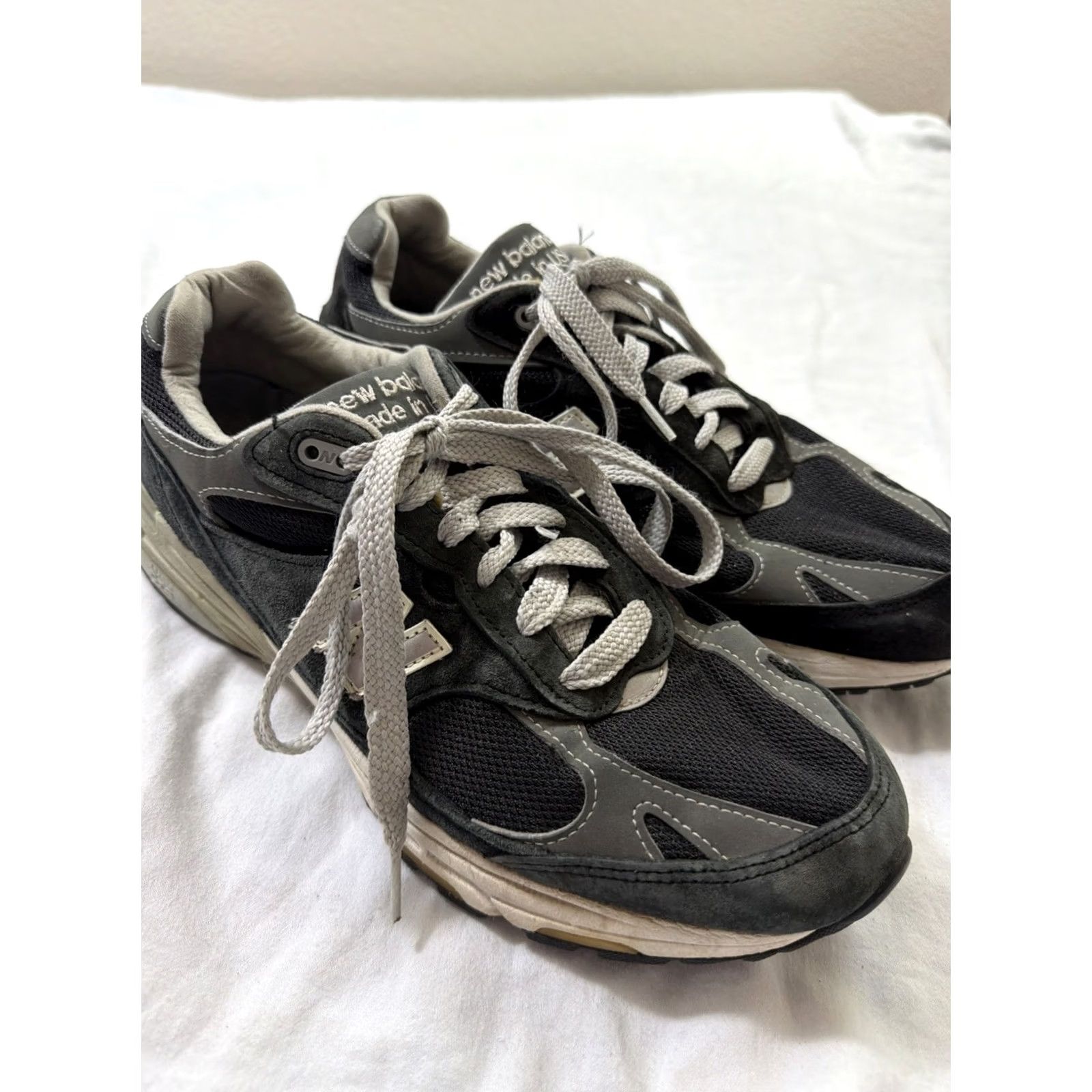 New Balance New Balance 993 Sneaker Black White Made In USA 11 Mens USA Theme Suede Low Top Lace Up Running Casual Shoes Size US 11 / EU 44 - 3 Thumbnail