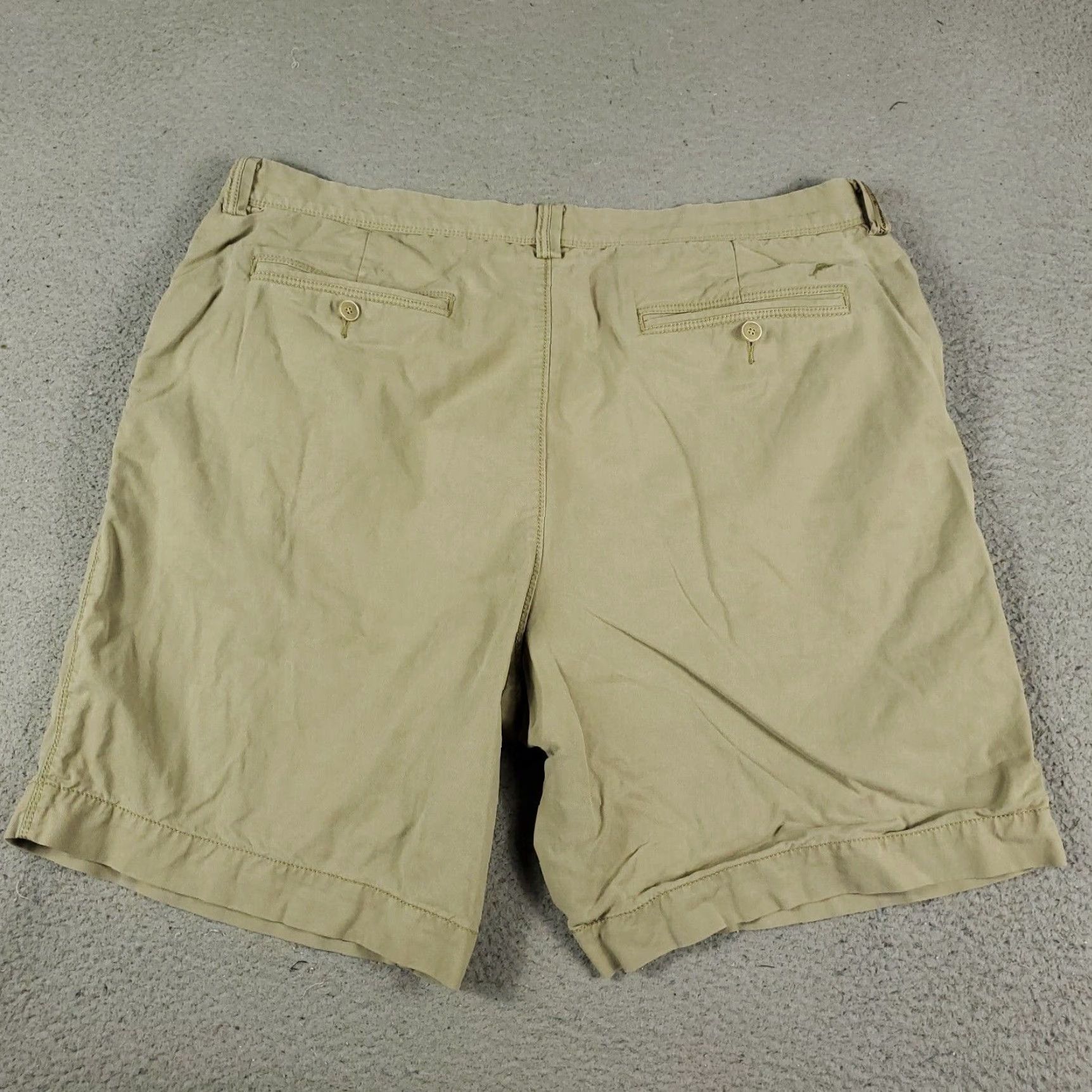 Tommy Bahama VINTAGE Tommy Bahama Shorts Mens Size 40 Beige Chino Flat Front Cotton Blend Casual Sports Size US 40 / EU 56 - 7 Thumbnail