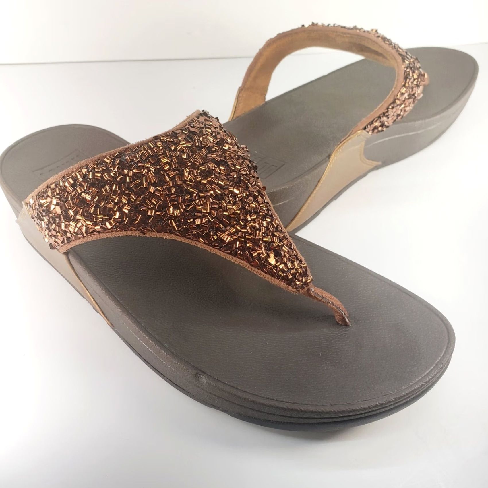 Vintage FitFlop Lulu Glitz Metallic Sandal Women's Sandal 10 Brown Metallic Thong Sole/Insole Comfort Cushioned Slip On Wedge Summer Casual Travel Size US 10 / IT 40 - 3 Thumbnail