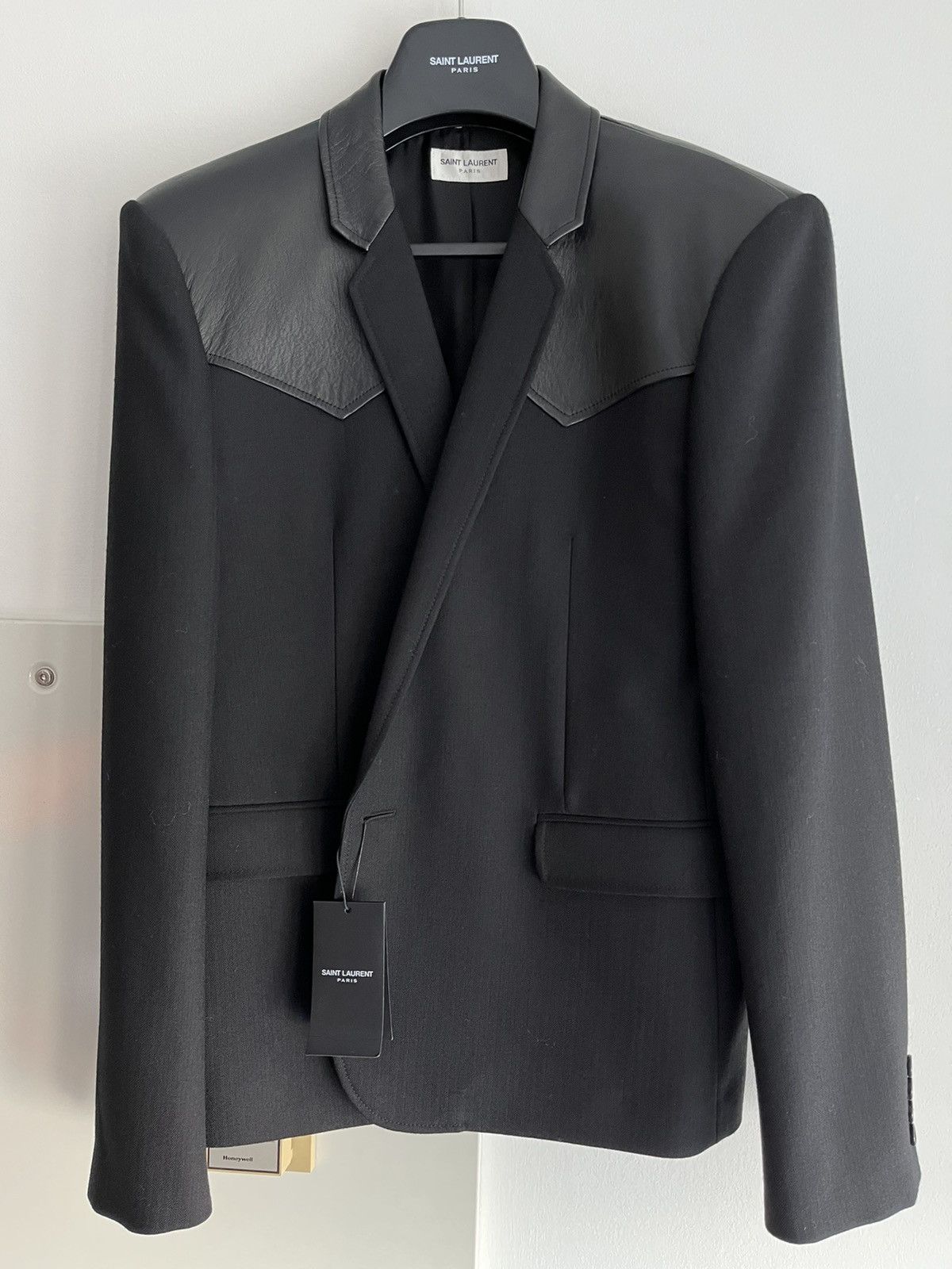 Saint Laurent Paris $4k+ Super Runway Brand NEW Travis Scott Leather Blazer Size US L / EU 52-54 / 3 - 1 Thumbnail