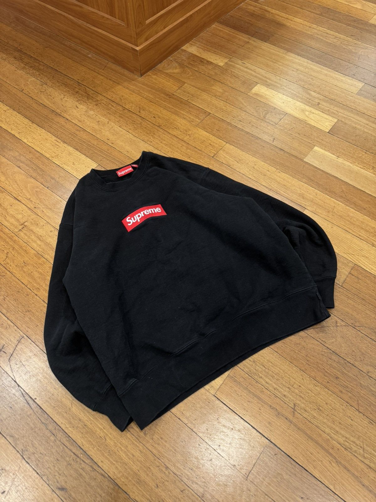 Supreme Supreme Black/Red BOGO Crewneck Size US L / EU 52-54 / 3 - 2 Thumbnail