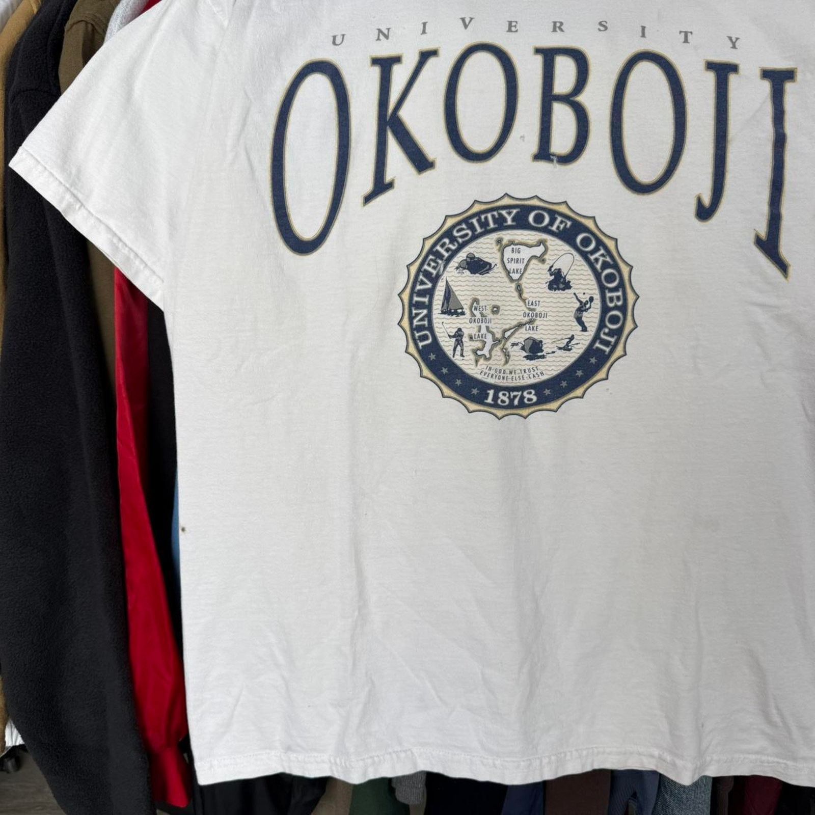 Other Vintage 90s Univiersity of Okoboji T-Shirt Size US L / EU 52-54 / 3 - 4 Thumbnail
