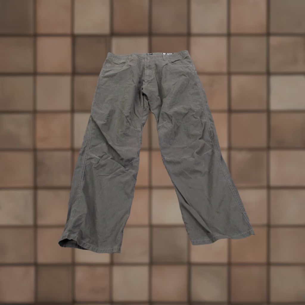 Vintage Kuhl Revolvr Pants Mens 36 X 32 Green Carpenter Pockets Flat Front Regular Size US 36 / EU 52 - 1 Thumbnail