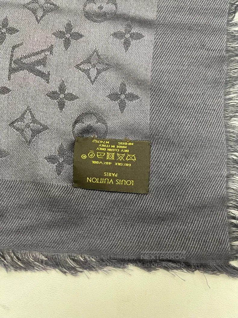Louis Vuitton Louis Vuitton Full logo shawl Size ONE SIZE - 4 Thumbnail