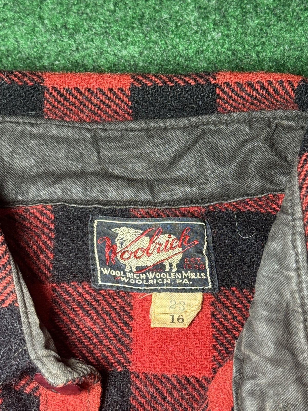 Woolrich Woolen Mills Vintage 40s Woolrich Cat Eye Wool Buffalo Plaid Large Shirt Size US L / EU 52-54 / 3 - 3 Thumbnail