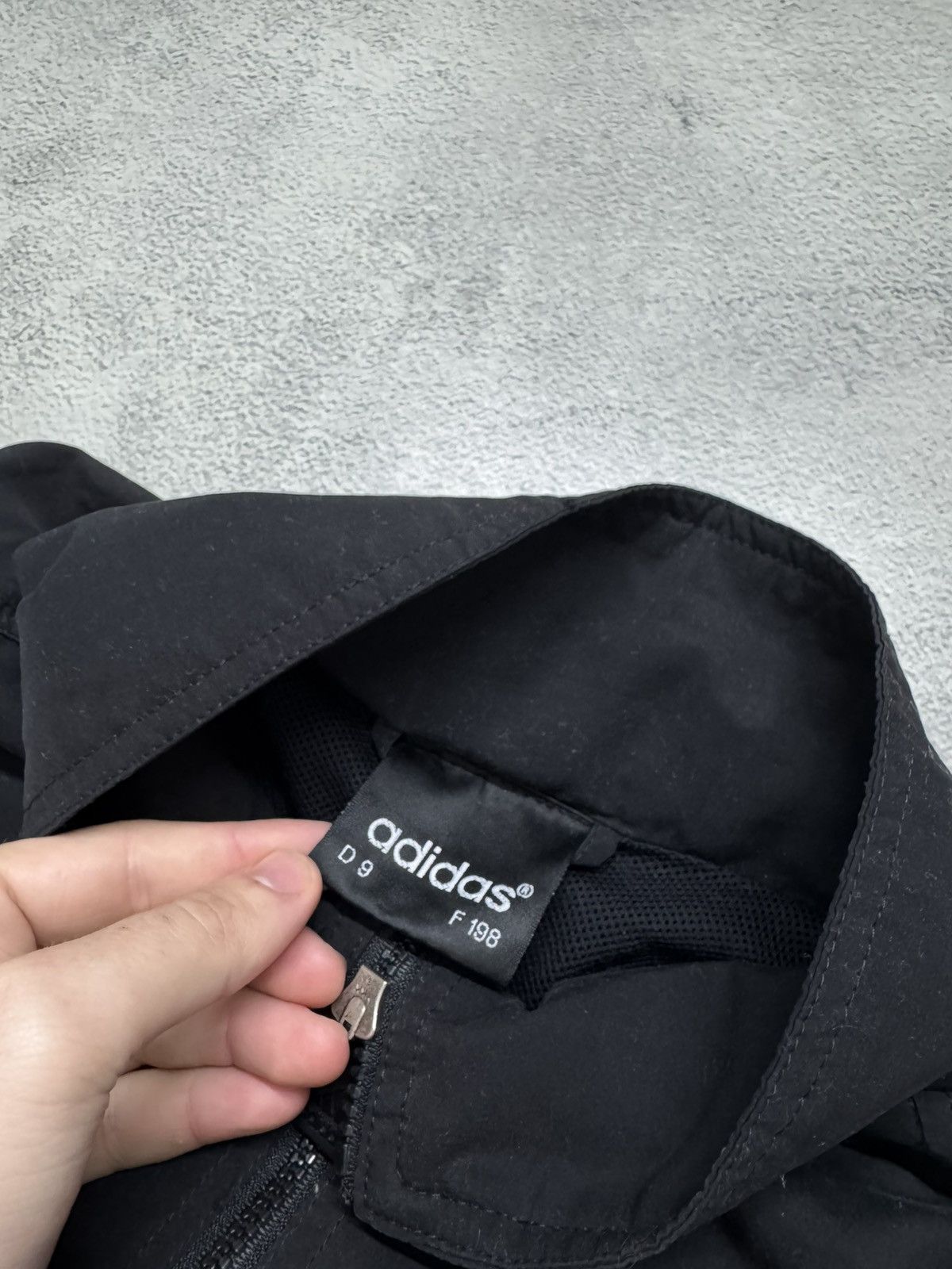 Adidas Vintage Y2k Adidas 💙🖤 Nylon Spellout Logo Jacket 90’s Size US XL / EU 56 / 4 - 10 Thumbnail