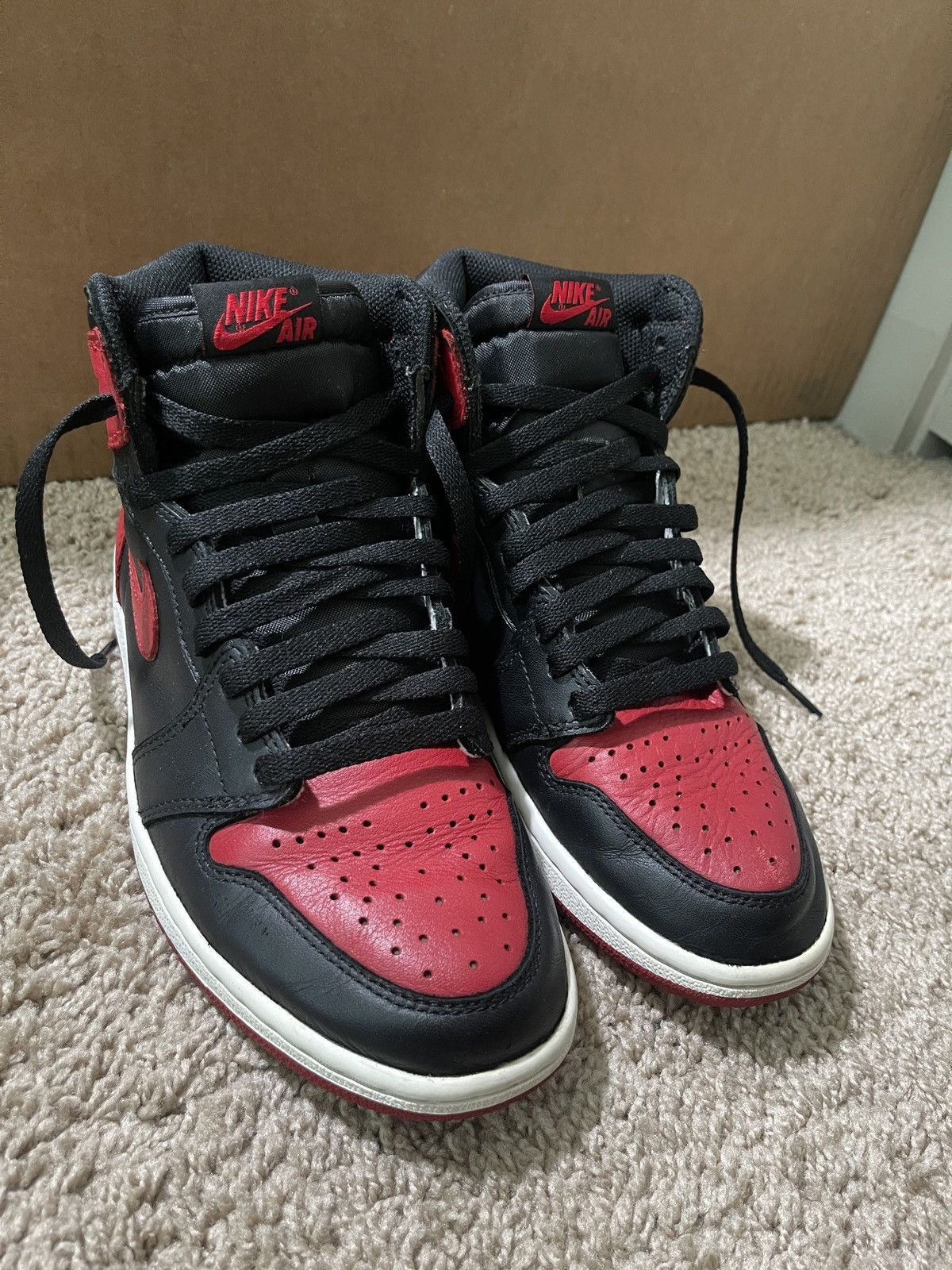 Jordan Brand Jordan 1 Retro Bred 2016 Size 8US Size US 8 / EU 41 - 7 Thumbnail