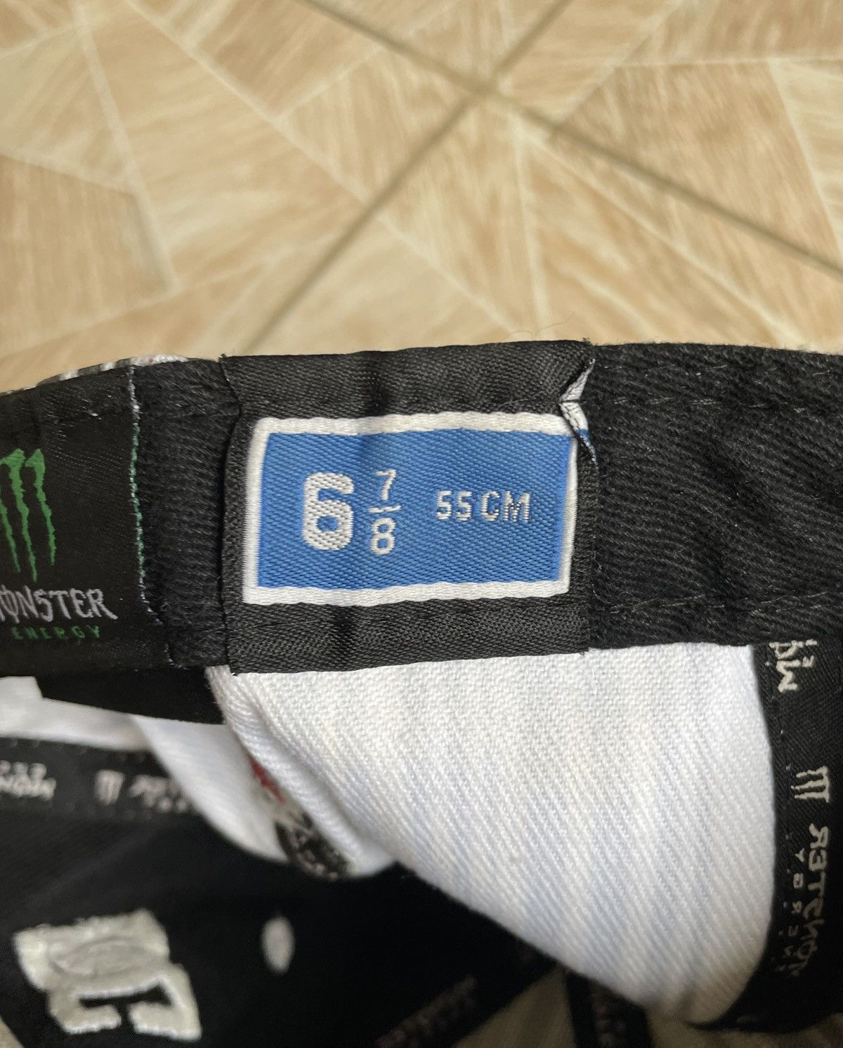DC Vintage Racing DC Shoes Monster Energy Pirelli SnapBack Cap Size ONE SIZE - 14 Thumbnail