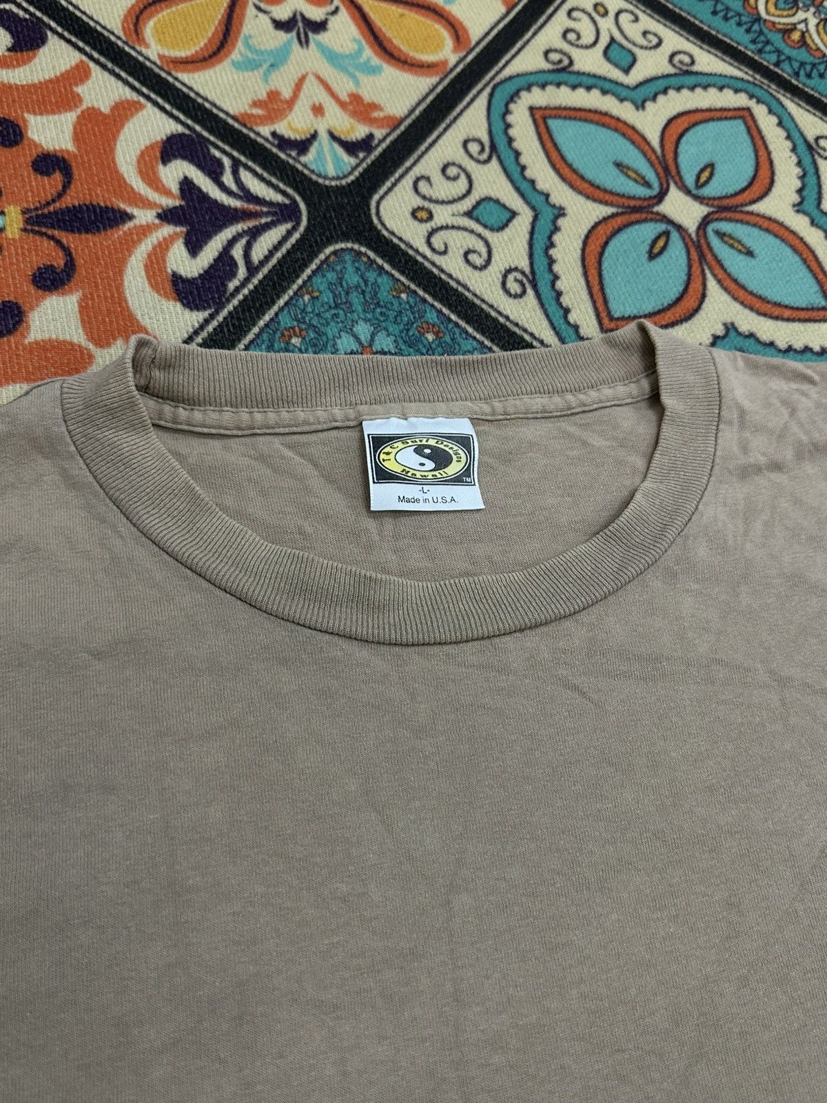 Vintage Vintage T&C Surf Design Made in Usa Single Stitch T-Shirt Size US L / EU 52-54 / 3 - 6 Thumbnail