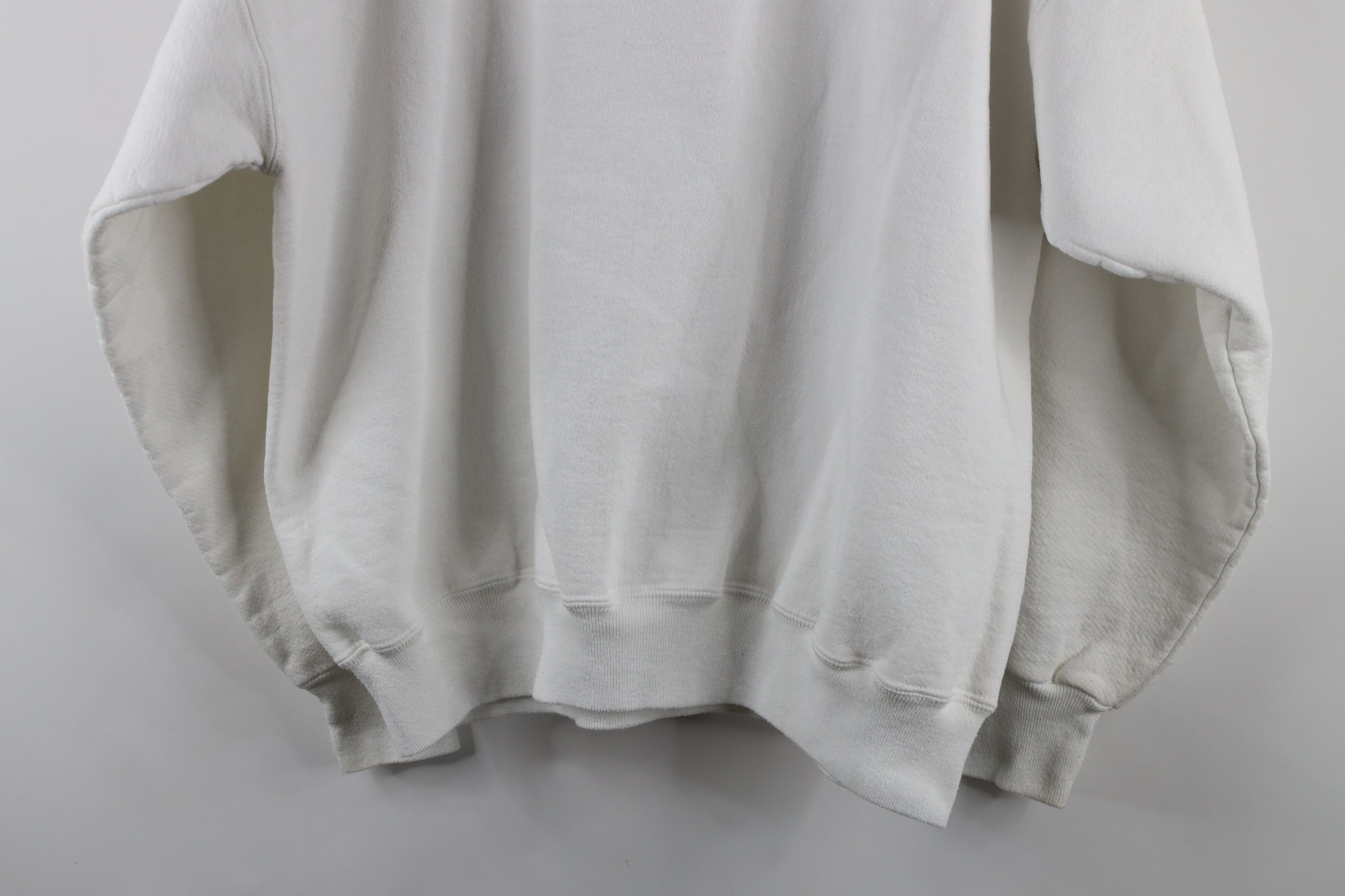 Vintage Vintage 90s Streetwear Blank Heavyweight Sweatshirt White Size US XL / EU 56 / 4 - 10 Thumbnail