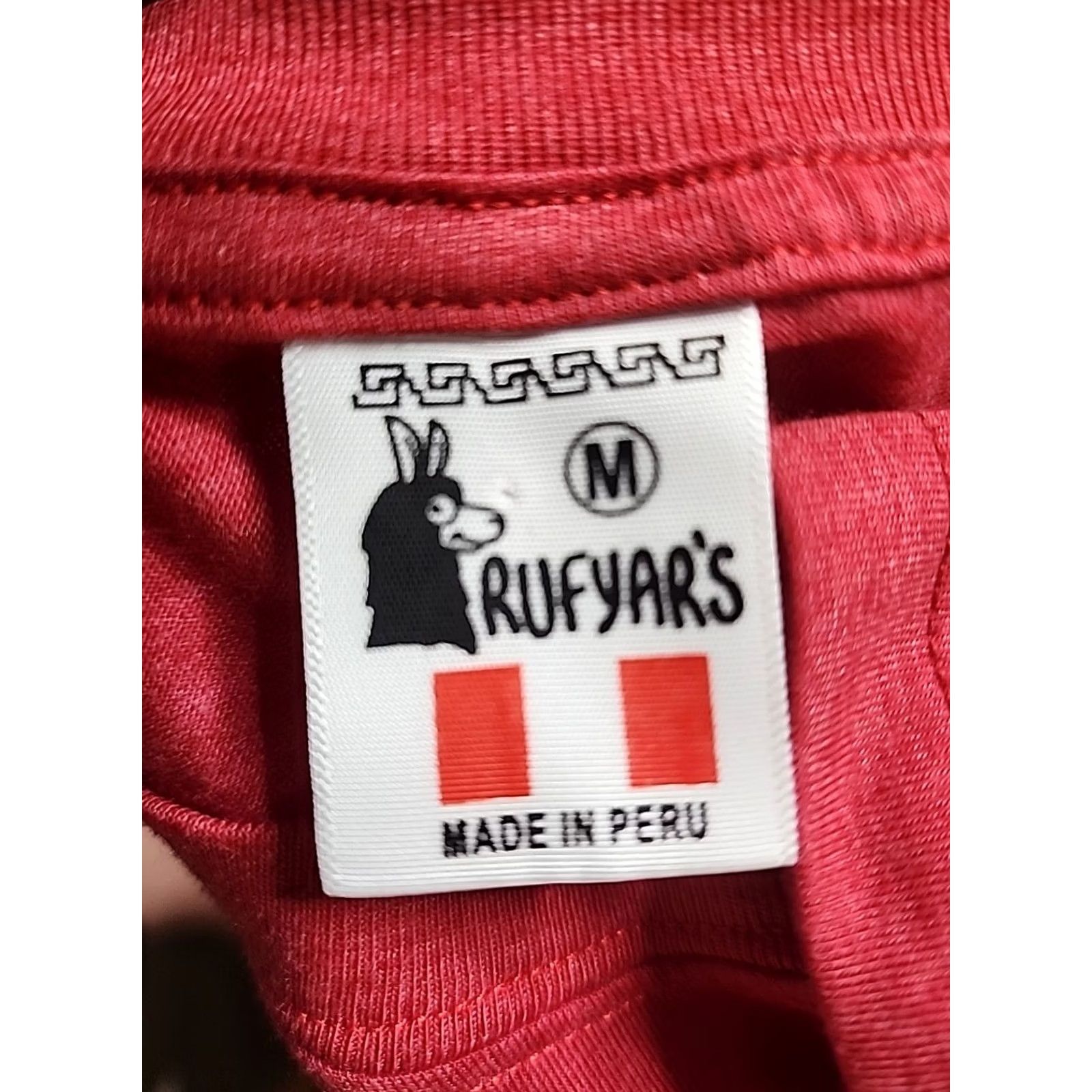Vintage Vintage Ruf L T-Shirt Mens M Red Cotton Embroidered Peru Machu Picchu Souvenir Destination Shirt Size US L / EU 52-54 / 3 - 6 Thumbnail