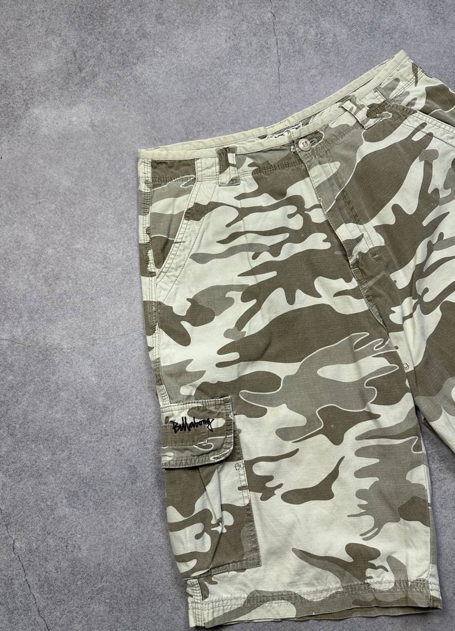 Billabong Vintage Billabong Cargo Shorts, Size 30 – Y2K Utility Surf Size US 30 / EU 46 - 2 Thumbnail