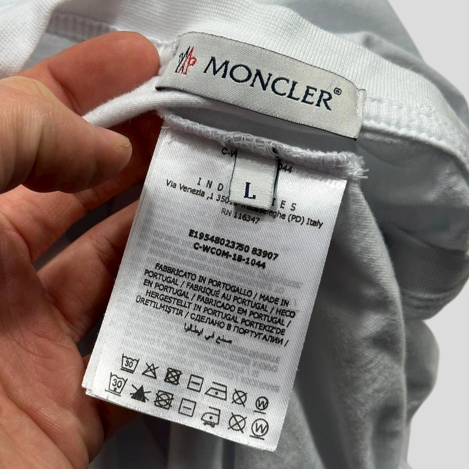 Moncler Moncler Nylon Pocket Logo T-shirt - L (M) Size US M / EU 48-50 / 2 - 4 Thumbnail