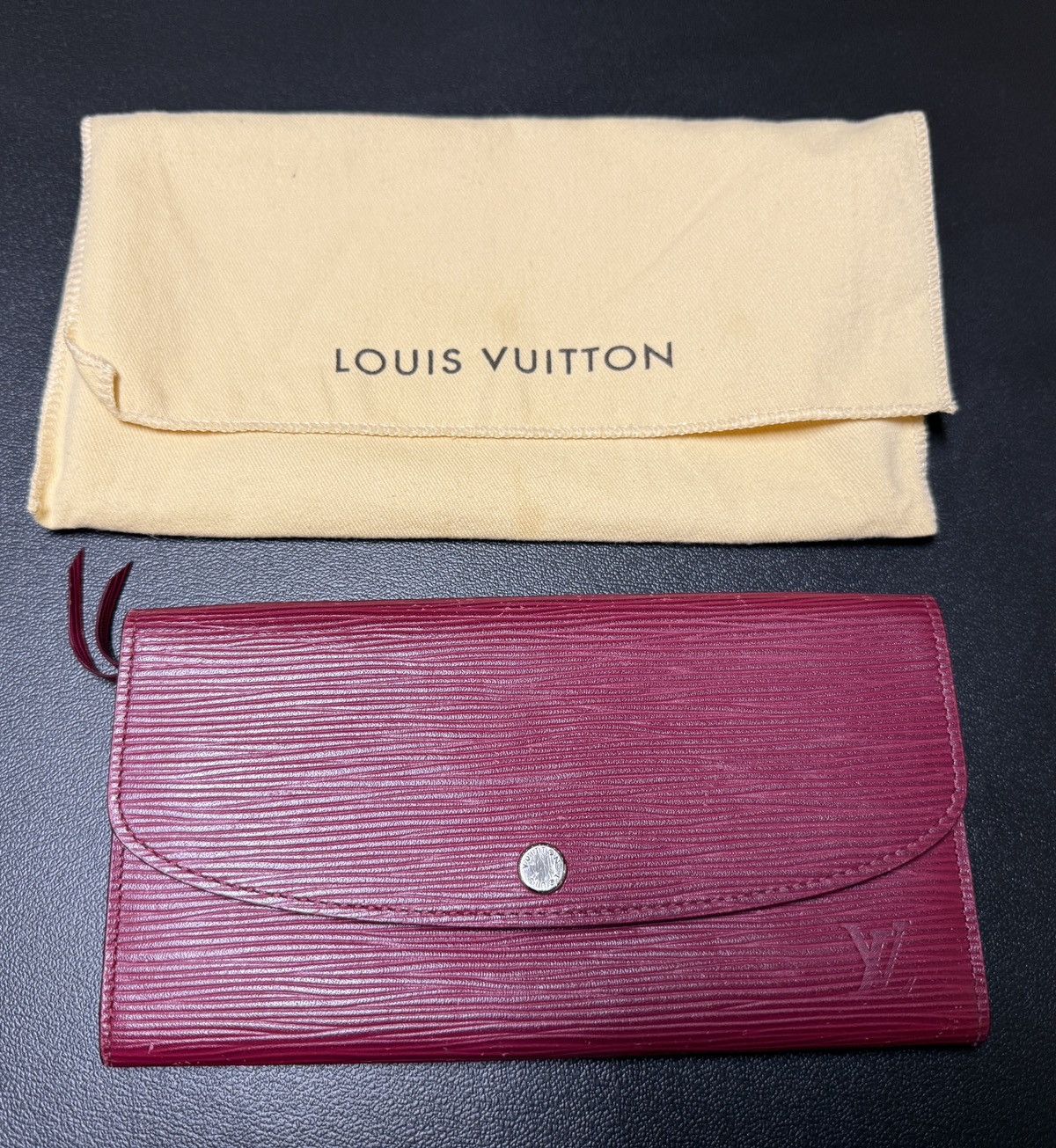 Louis Vuitton Louis Vuitton Epi Sarah NM3 Leather Wallet Size ONE SIZE - 1 Thumbnail