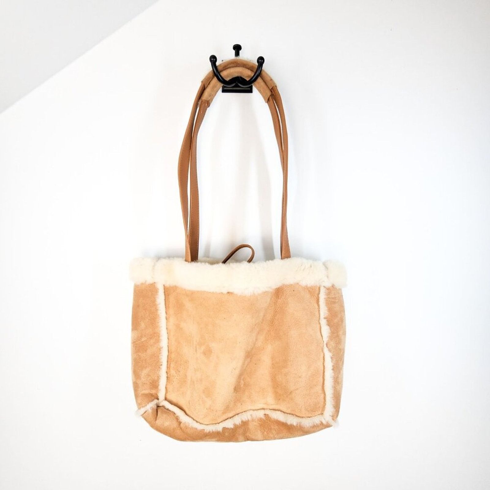 Other Aston Leather Shearling Lambskin Shoulder Bag Purse Luxury Size ONE SIZE - 6 Thumbnail