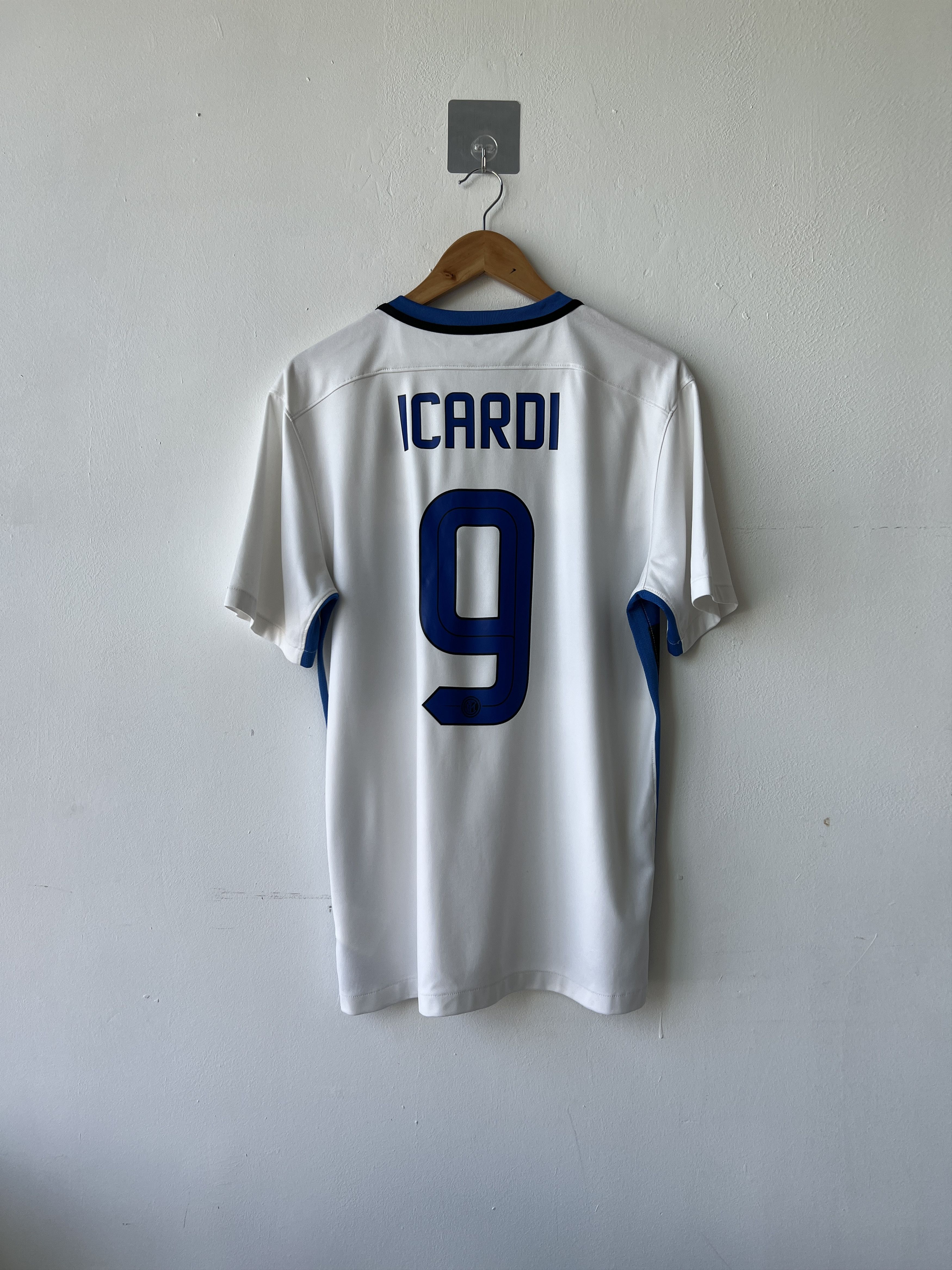 Nike (L) Inter Milan 2015-16 Away Kit Icardi #9 Size US L / EU 52-54 / 3 - 1 Thumbnail