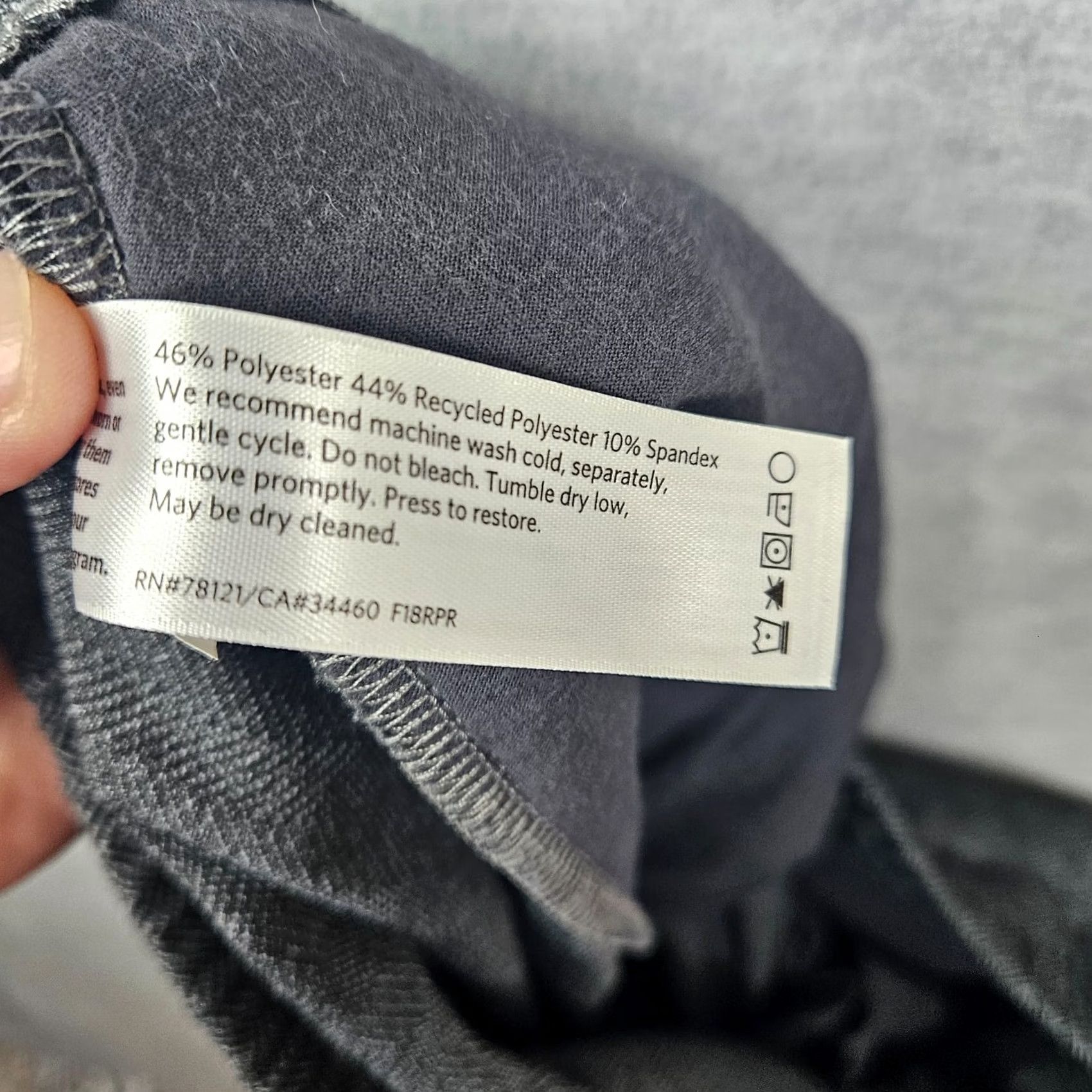 Eileen Fisher Eileen Fisher Gray Herringbone Pants Women’s S/P Pull-On Drawstring Casual Regular Size S Size 28" / US 6 / IT 42 - 7 Thumbnail