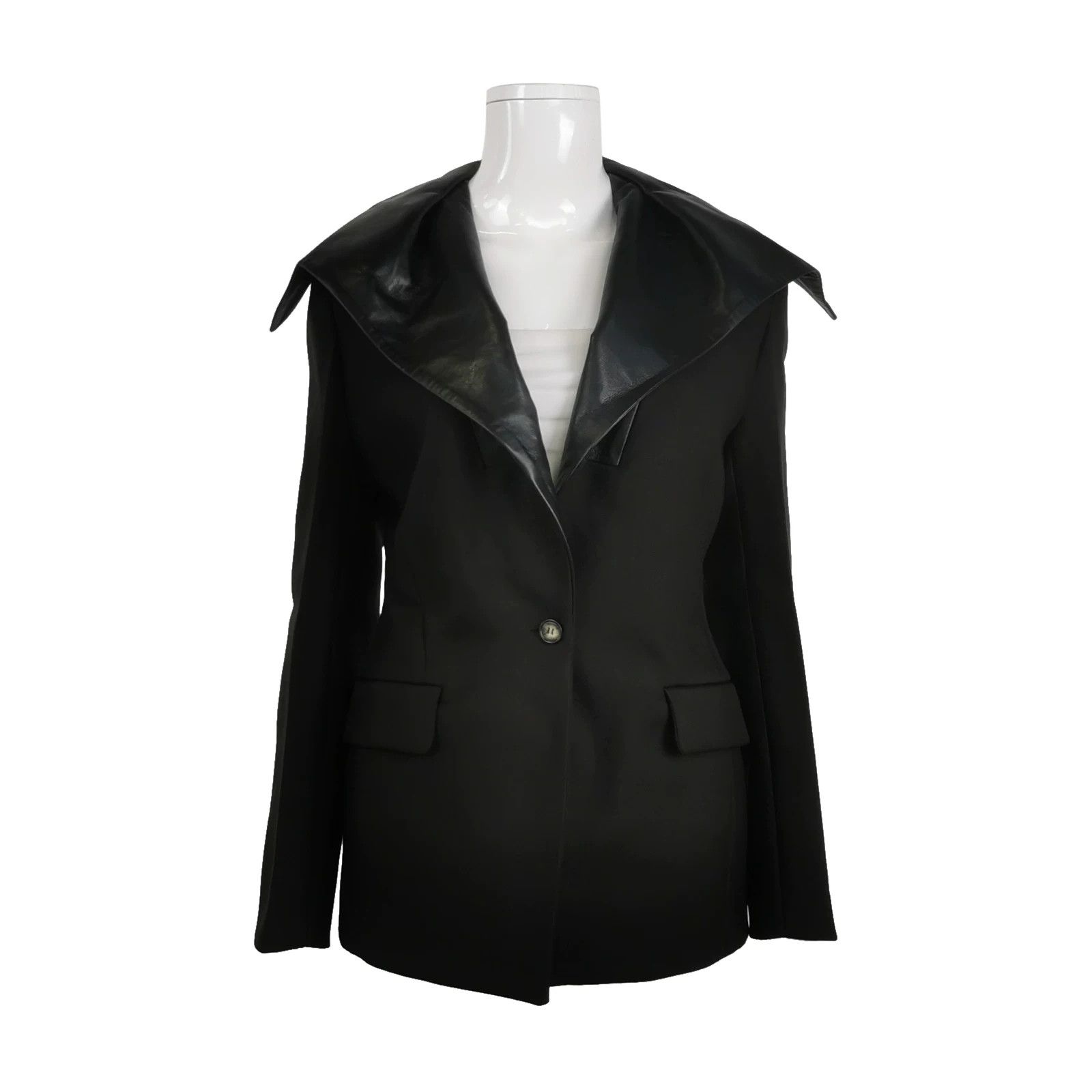 Nanushka Nanushka Solid Lapel Coat XS Size XS / US 0-2 / IT 36-38 - 1 Thumbnail