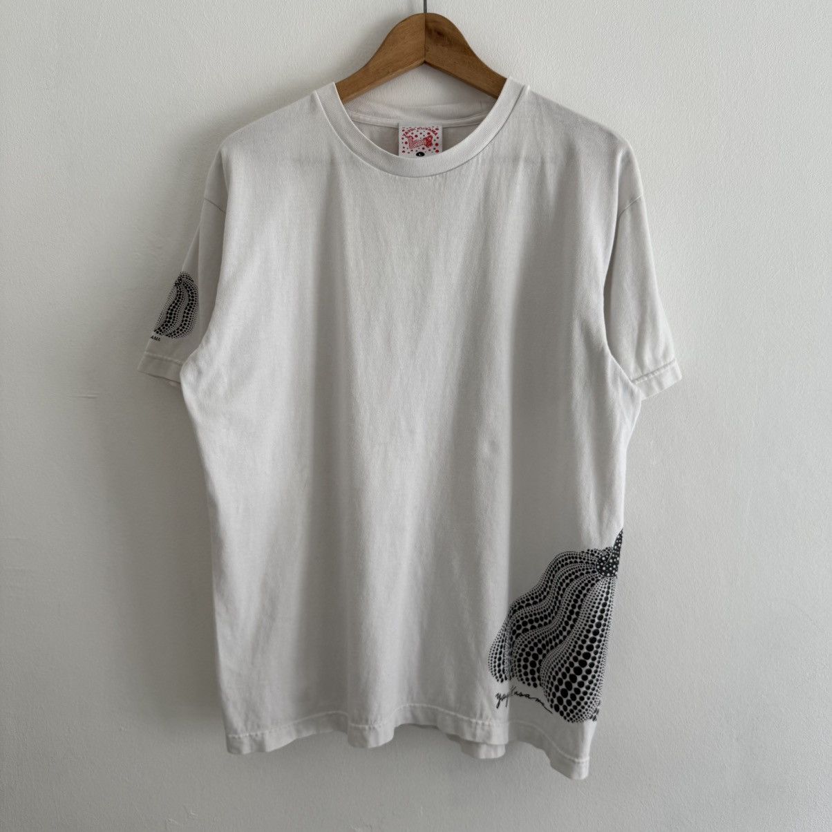 Yayoi Kusama Japan Yayoi Kusama Exhibit Exclusive shirt Sz Large Size US L / EU 52-54 / 3 - 1 Thumbnail