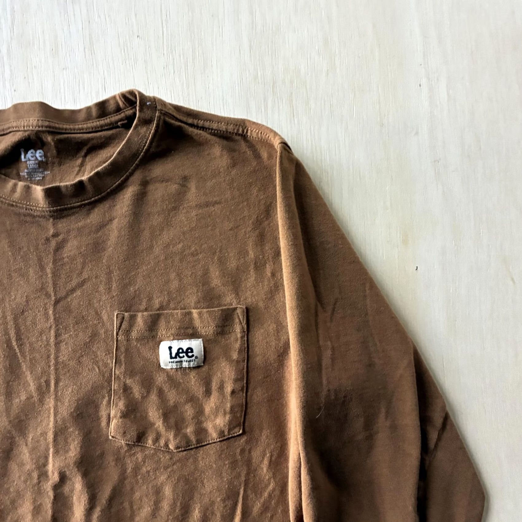 Lee Lee Shirt Mens Large Brown Classic Fit Pocket Logo Long Sleeve Tee T-Shirt Size US L / EU 52-54 / 3 - 2 Thumbnail