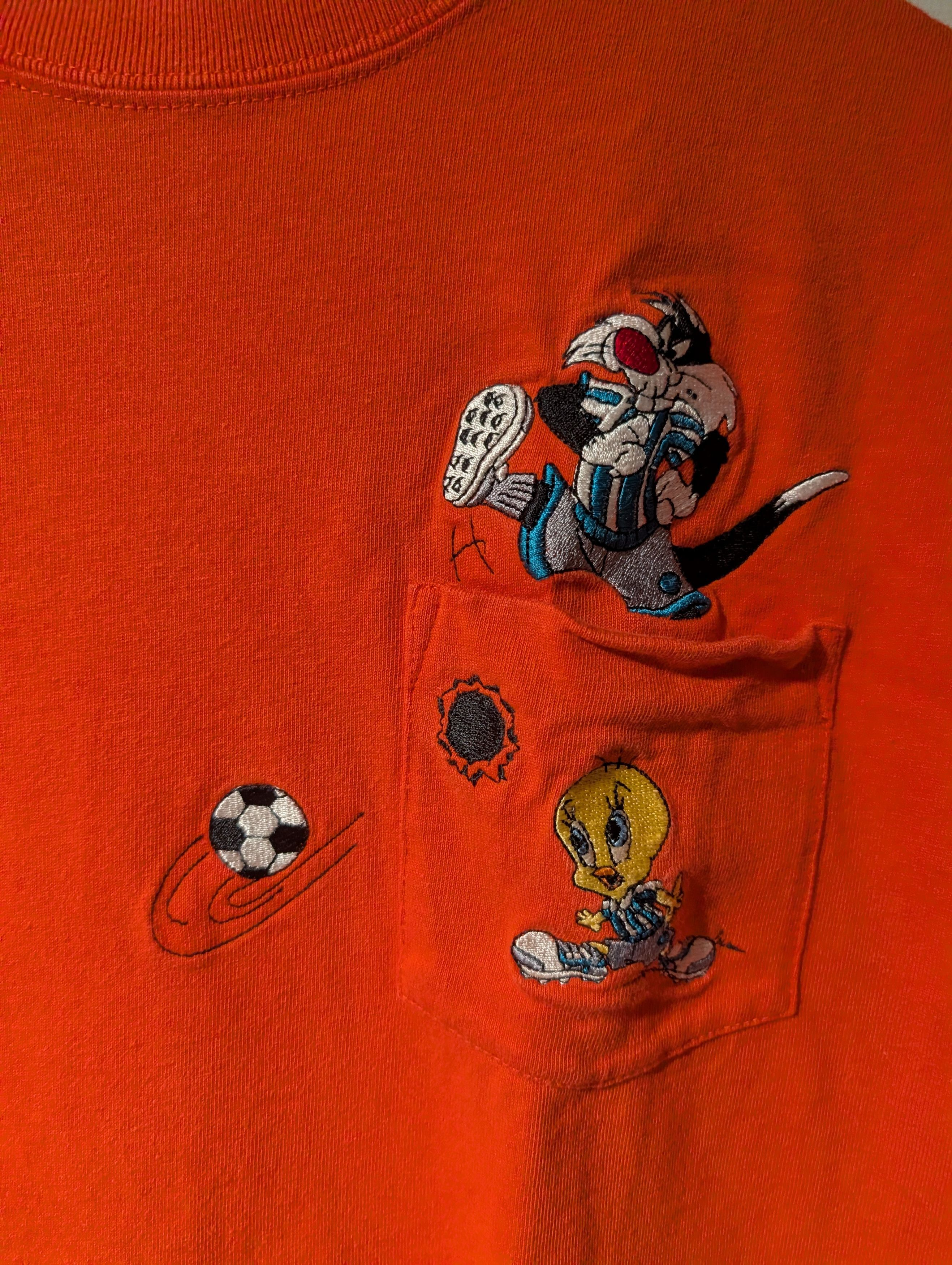 Cartoon Network Vintage Warner Bros Studio Looney Tunes Long Sleeve KIDS Size US XL / EU 56 / 4 - 2 Thumbnail