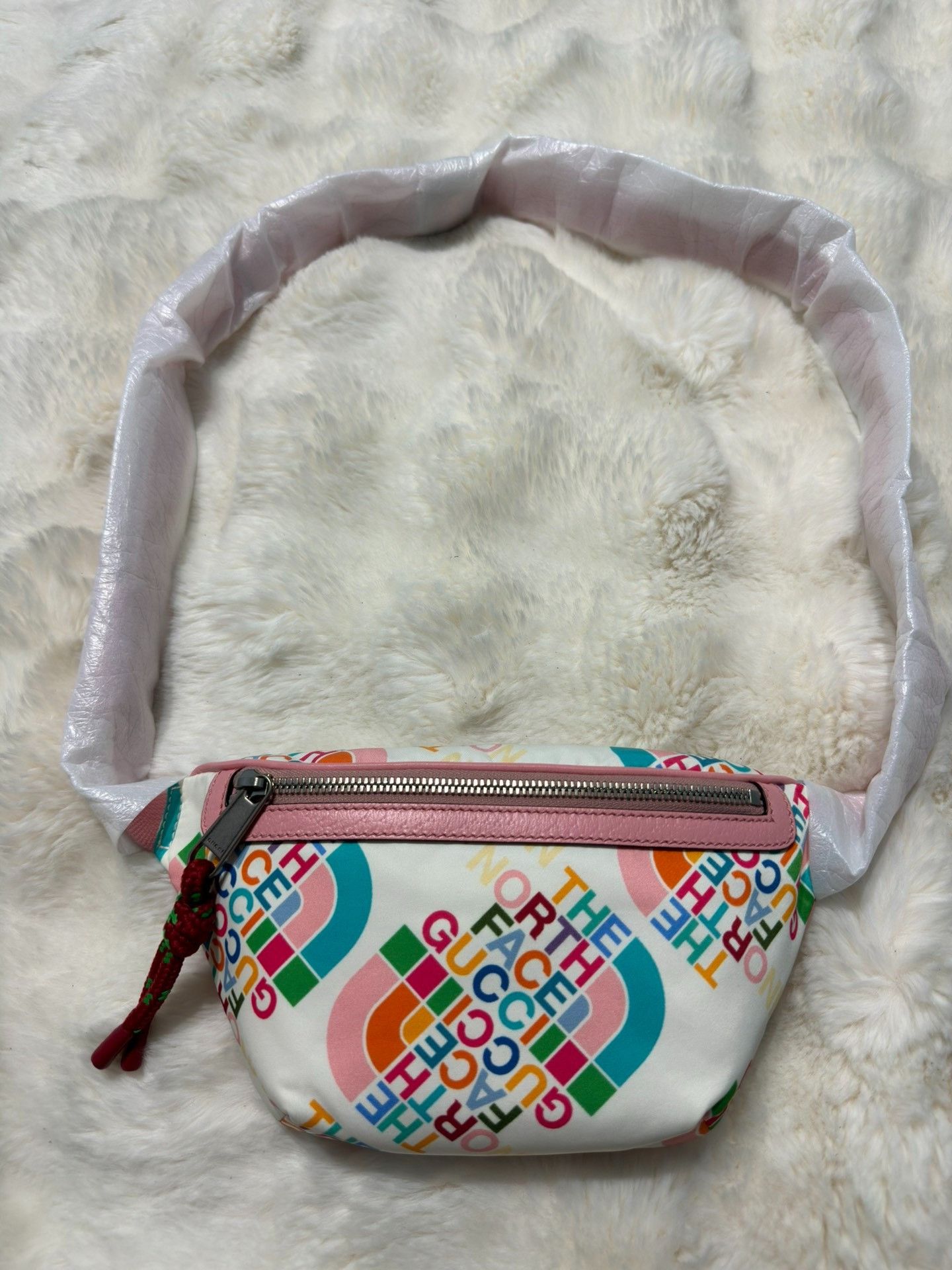 Gucci Gucci's new waist bag 2501-Nextarrow Size ONE SIZE - 1 Thumbnail