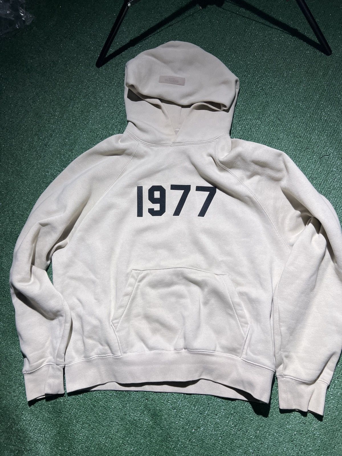 Fear of God Fear of god essentials 1977 hoodie size s Size US S / EU 44-46 / 1 - 2 Thumbnail