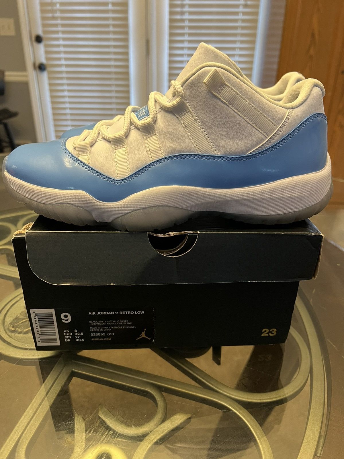 Jordan Brand Jordan 11 Retro Low “UNC” 2017 Size US 9 / EU 42 - 2 Thumbnail