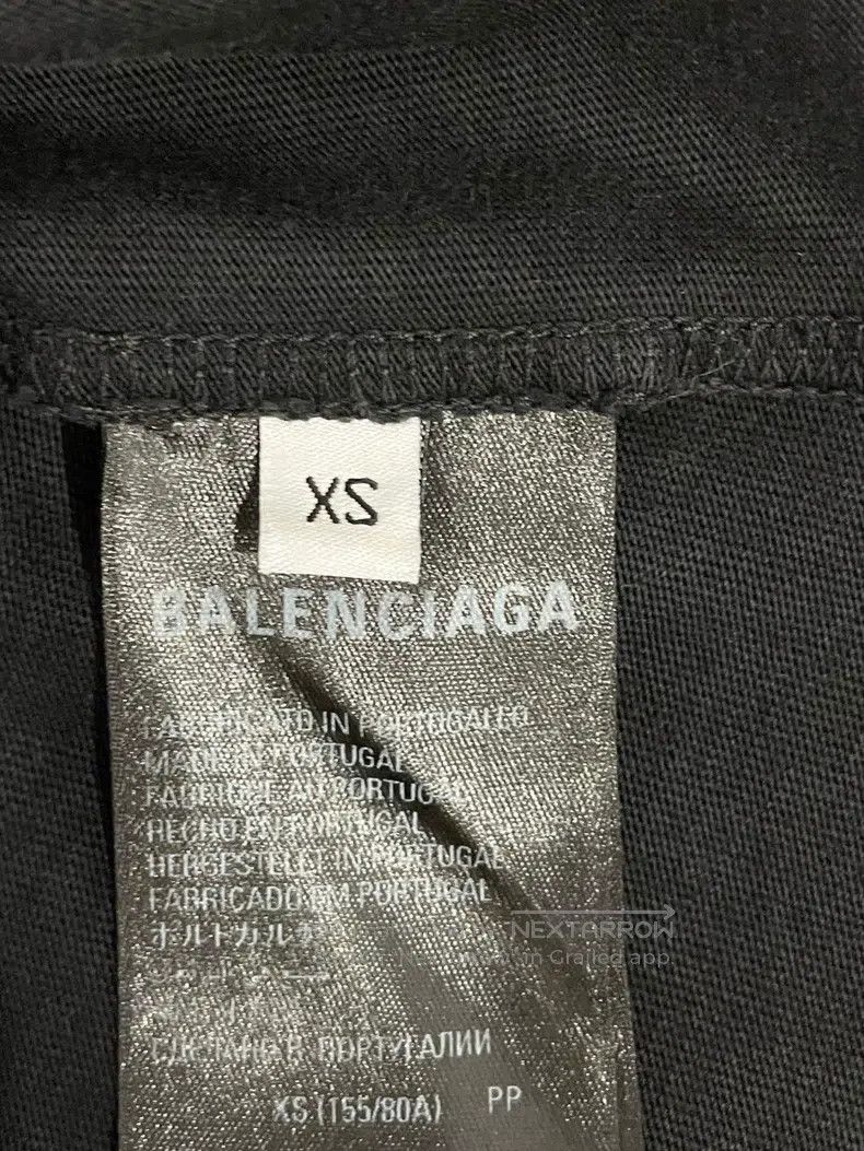 Balenciaga Balenciaga Emblem Embroidered Round Neck Short Sleeve Blac Size US XS / EU 42 / 0 - 4 Thumbnail