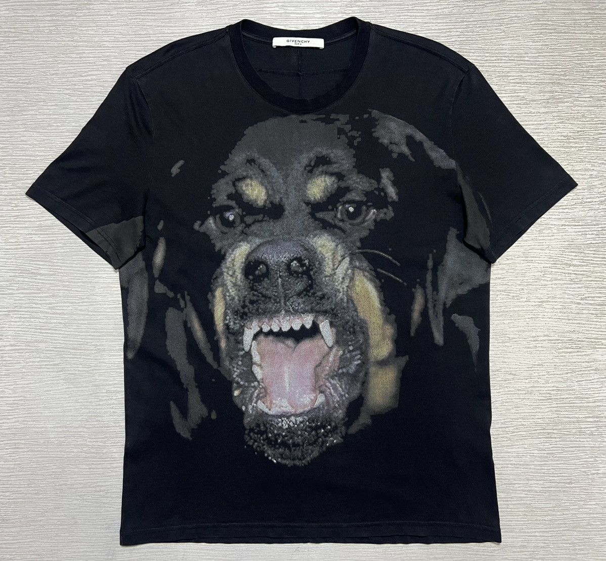 Givenchy Givenchy - Riccardo Tisci - S/S 2016 - Rottweiler T-Shirt ...