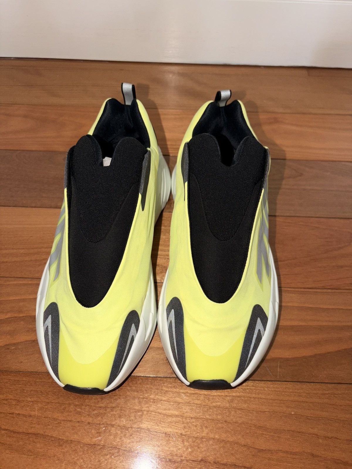 Yeezy Yeezy 700 MNVN Laceless Size US 8.5 / EU 41-42 - 4 Thumbnail