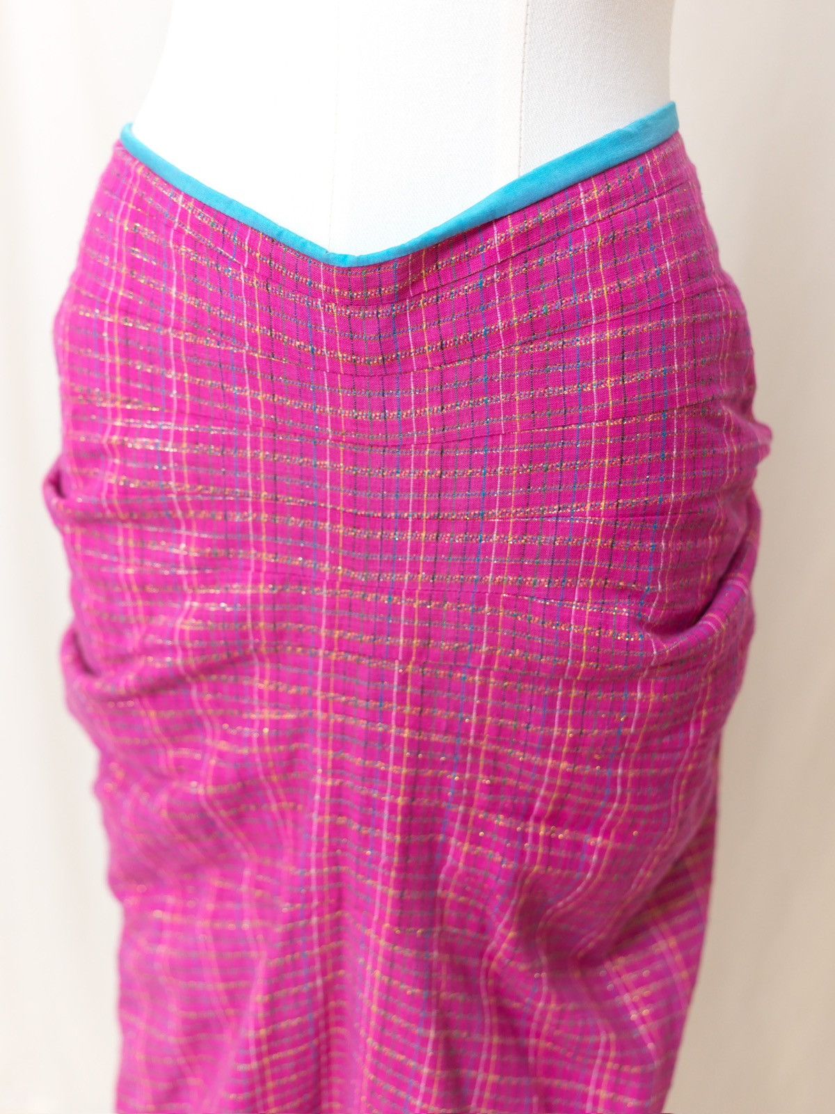Junya Watanabe Junya Watanabe | SS1997 Magenta Glossy Skirt Size 26" / US 2 / IT 38 - 2 Thumbnail