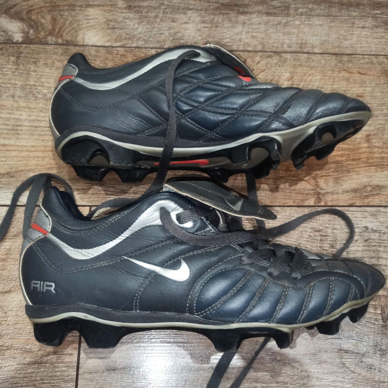 Nike × Vintage Nike Total 90 T90 Air FG 2003 Football Boots Soccer Cleats Size US 9.5 / EU 42-43 - 7 Thumbnail