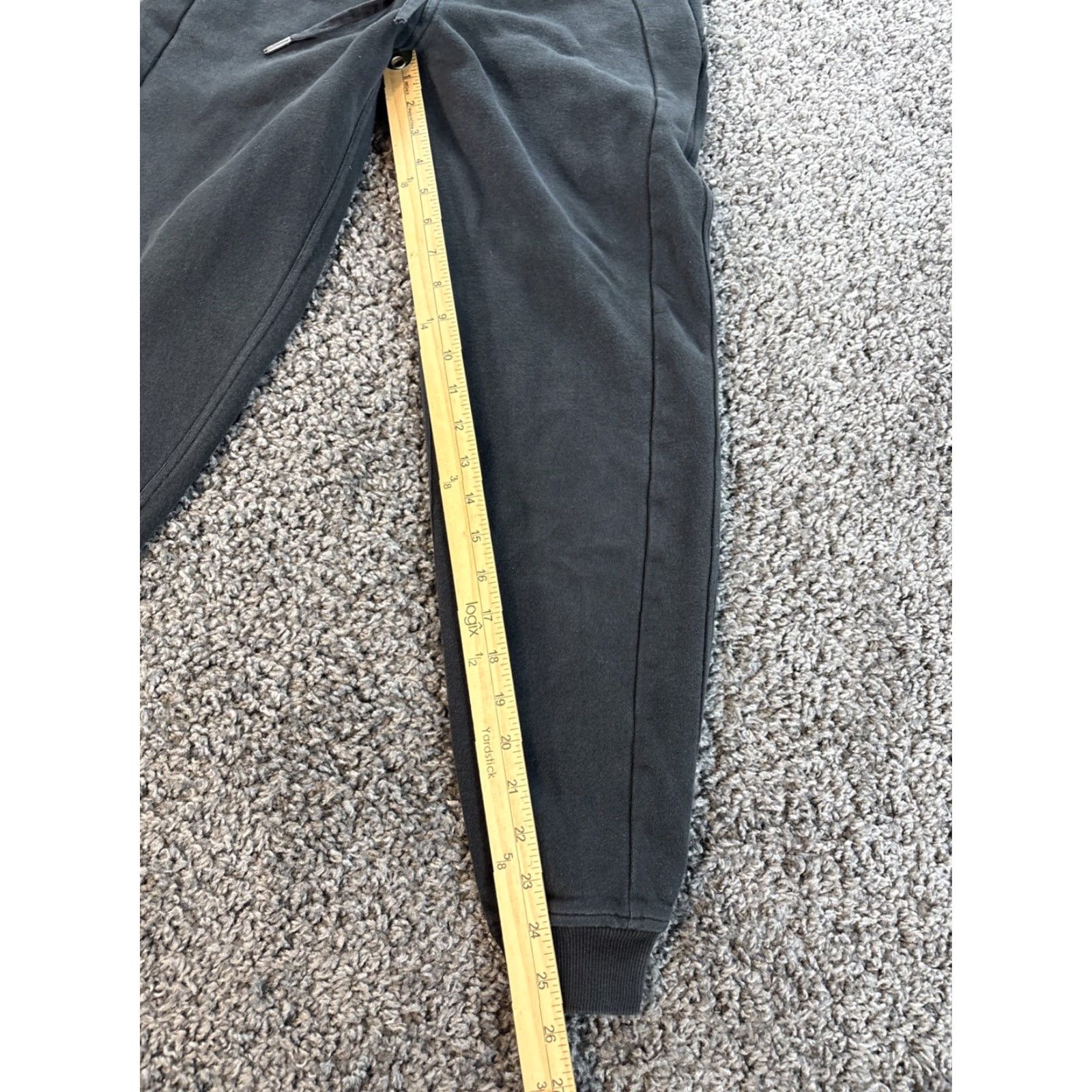 Lululemon Lululemon Sweatpants Women Size 2 Scuba High Rise Black Jogger Drawstring Cuffed Tapered Inseam 26 in Pockets Activewear Athleisure Scuba Series Size 26" / US 2 / IT 38 - 2 Thumbnail
