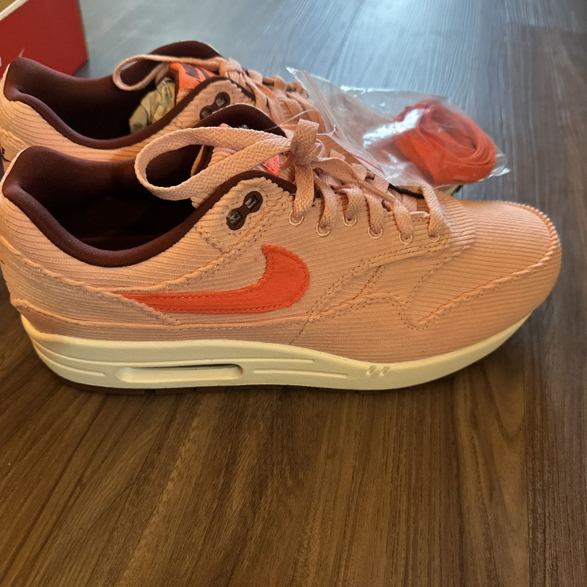 Nike Nike Air Max 1 PRM Coral Stardust FB8915-600 Size 10 Size US 10 / EU 43 - 5 Thumbnail