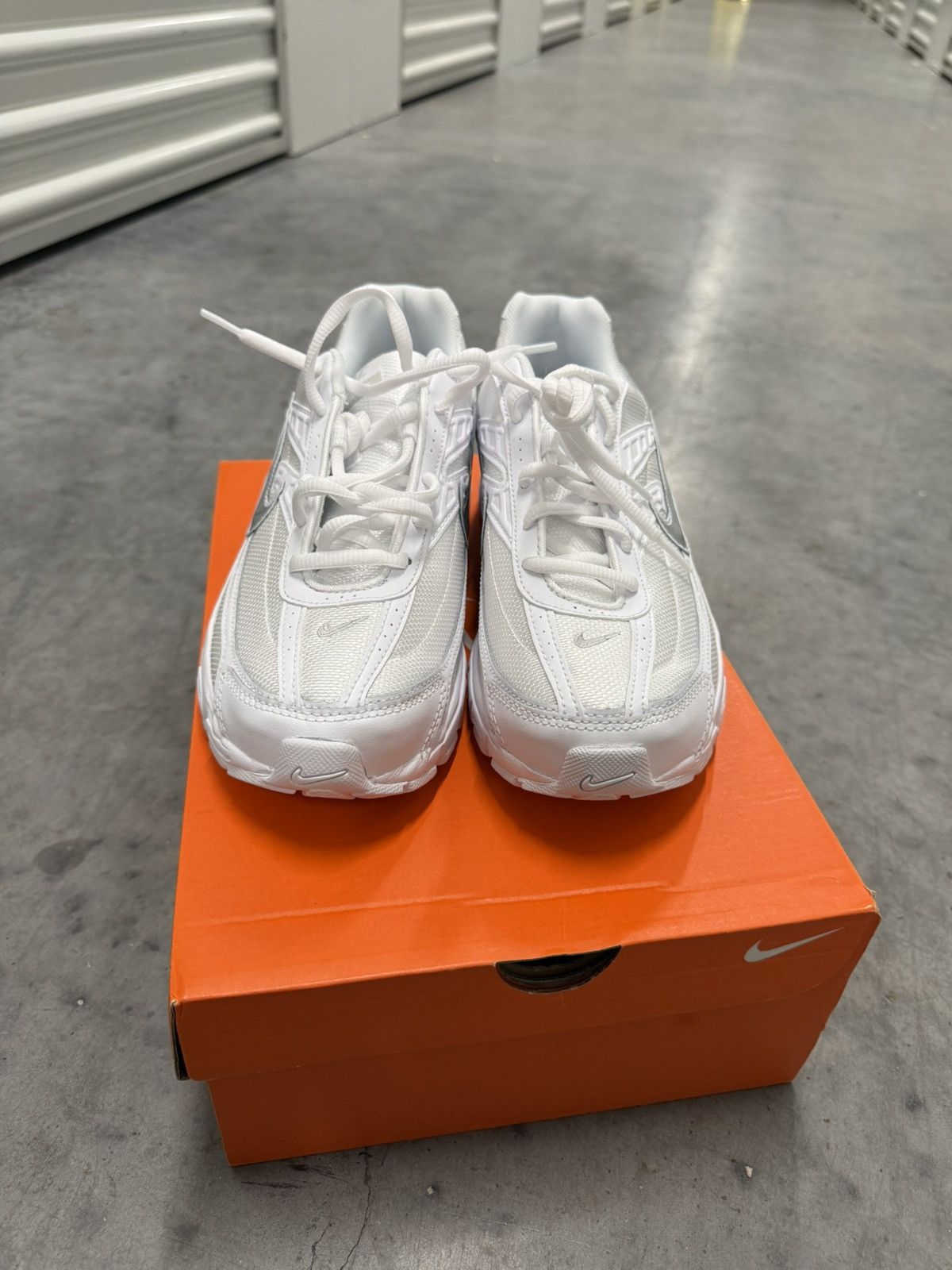Nike Initiator