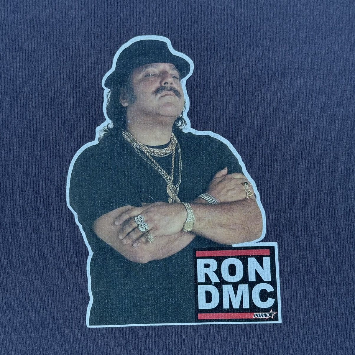 Vintage Vintage 90’s Porn Star Ron DMC Men’s Graphic T-Shirt Size XL Size US XL / EU 56 / 4 - 4 Thumbnail