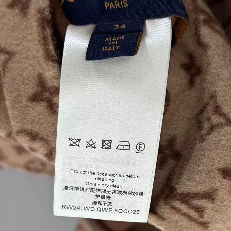 Louis Vuitton New Louis Vuitton Brown Patterned Coat-2506 Size S / US 4 / IT 40 - 4 Thumbnail