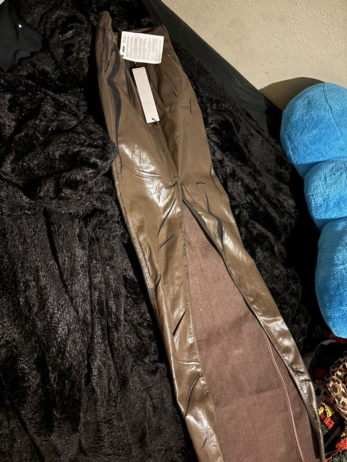 Rick Owens Brown waxed coated maxi skirt with distressed look Size 27" / US 4 / IT 40 - 4 Thumbnail