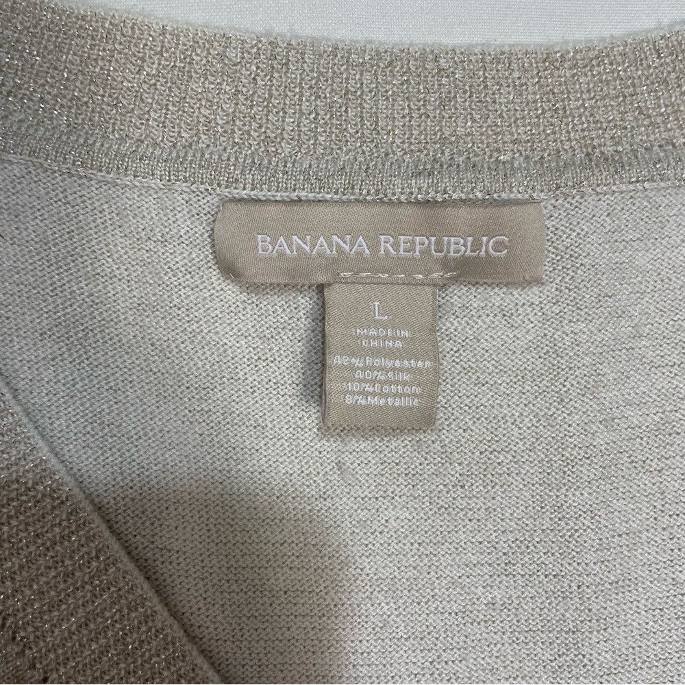 Banana Republic Banana Republic V-Neck Silk Blend Light Grey Sparkle Sweate Size L / US 10 / IT 46 - 5 Thumbnail