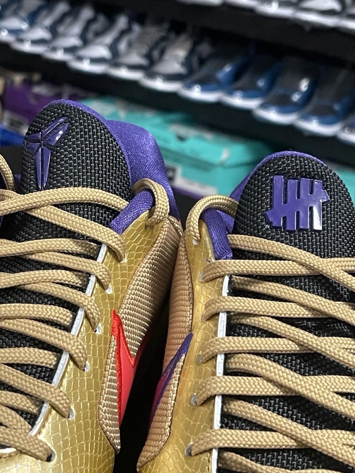 Nike Size 10.5 - Undefeated x Nike Zoom Kobe 5 Hall Of Fame Size US 10.5 / EU 43-44 - 11 Thumbnail