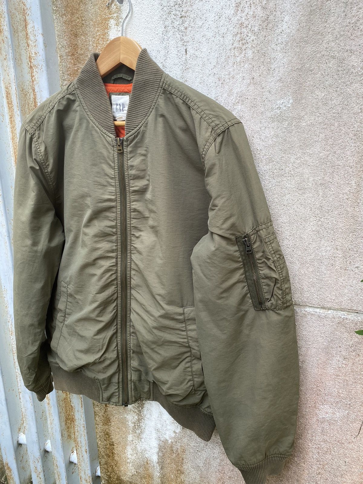 Gap × Vintage Vintage GAP zipper IDEAL 80's bomber jacket nice design Size US L / EU 52-54 / 3 - 13 Thumbnail