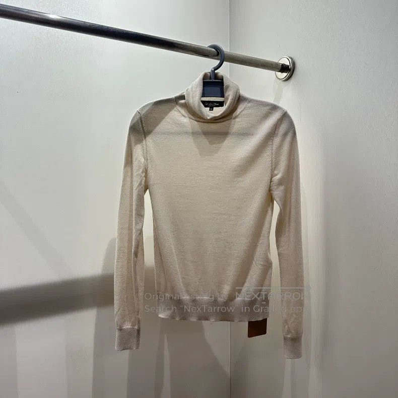 Loro Piana Loro Piana High Neck Goat Cashmere Long Sleeve Size XXS / US 00 / IT 34 - 1 Thumbnail