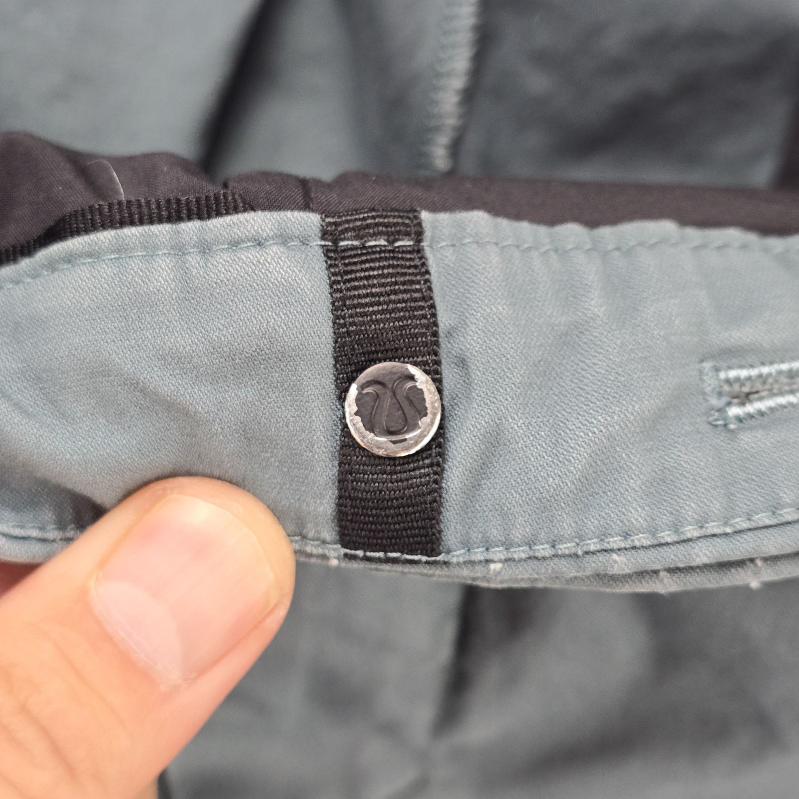Lululemon Lululemon Shorts Mens 38 Blue Commission Short classic 9" Size US 38 / EU 54 - 5 Thumbnail