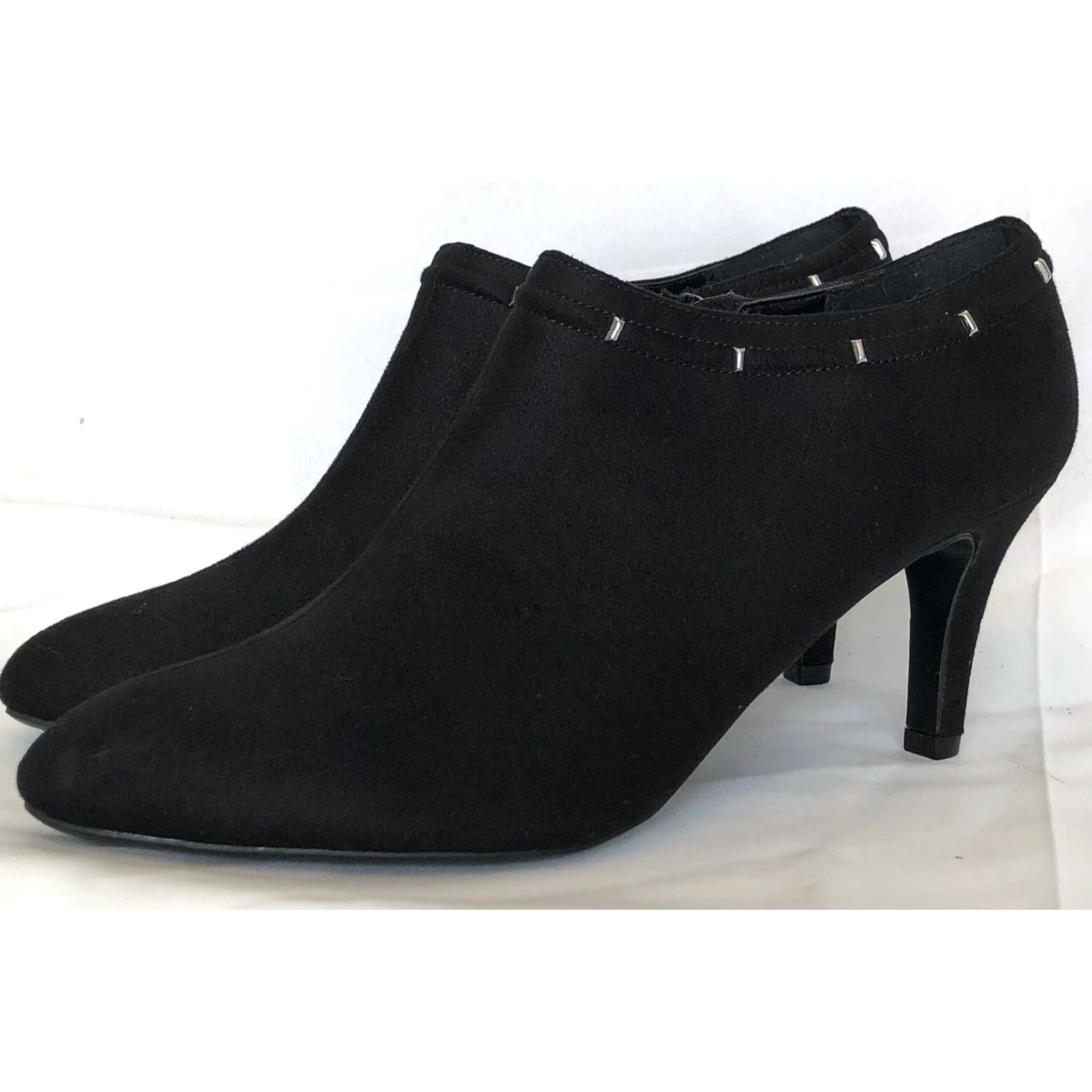 Vintage Covington Boots Women's Ankle Block Black Faux Suede 3" Heel Side Zip Studs Bootie 8M 40 EU 6.5 UK Size US 8 / IT 38 - 6 Thumbnail