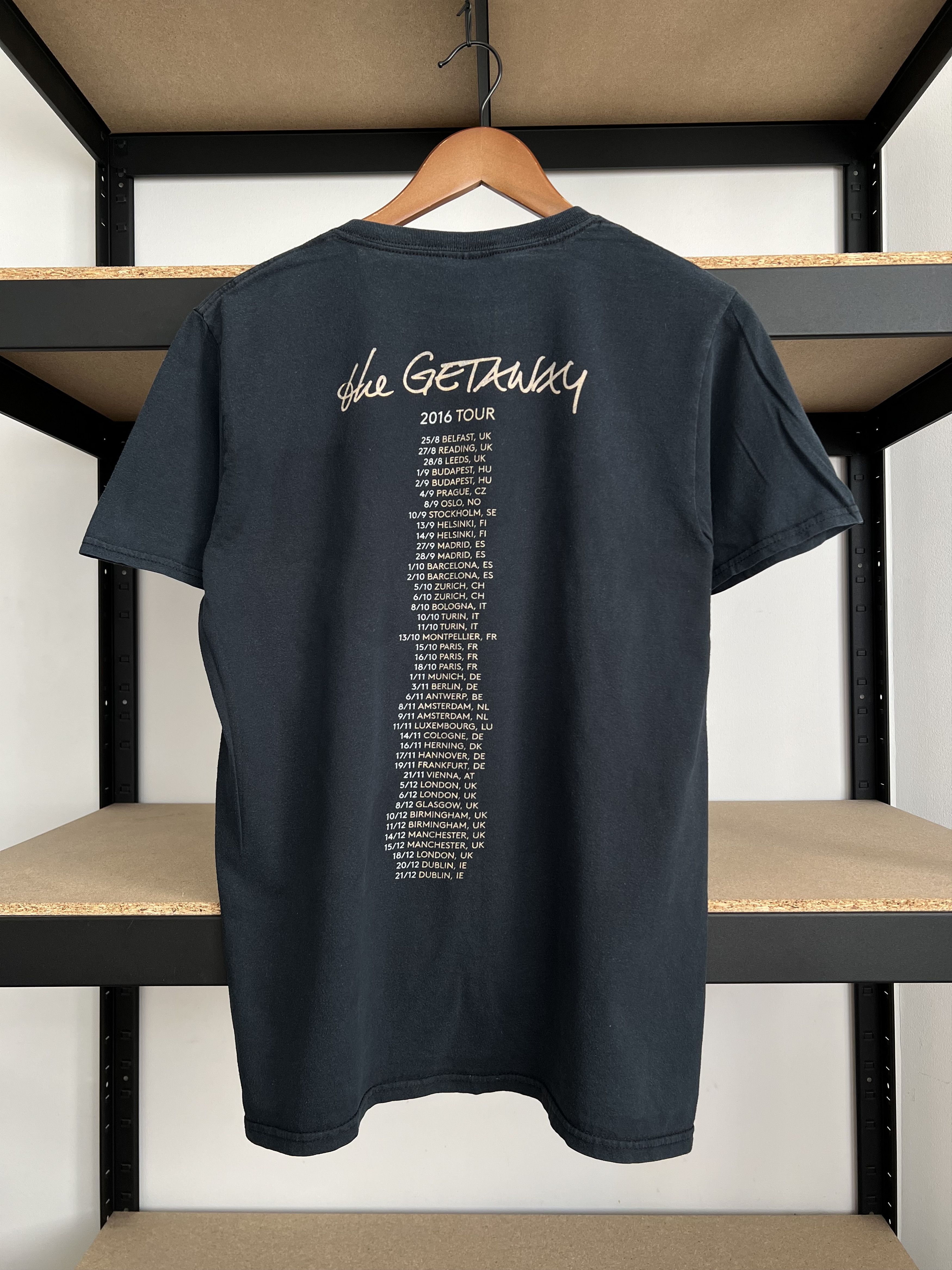 Band Tees Vintage 2016 Red Hot Chili Peppers The Getaway Promo T-shirt Size US M / EU 48-50 / 2 - 4 Thumbnail